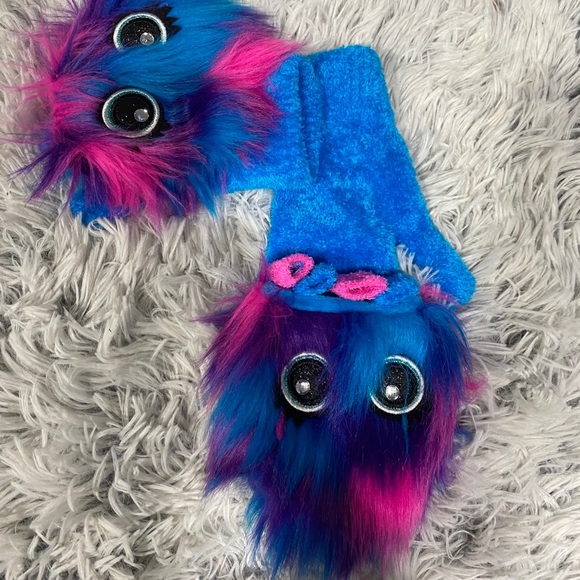 Justice fingersless gloves - Picture 1 of 4